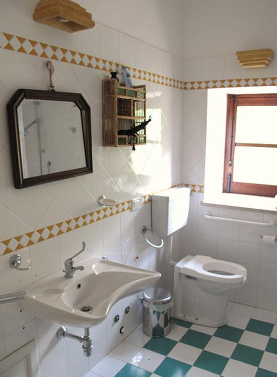 La Manna Di Zabbra Hostal Pollina Habitación foto